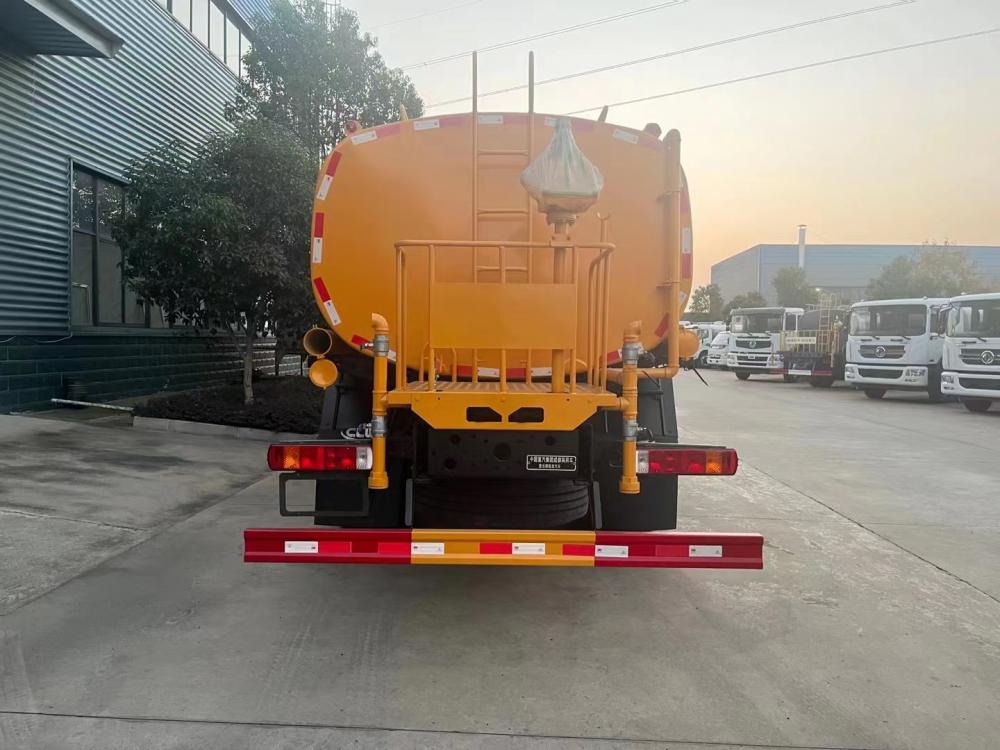 Howo 6x4 Water Sprinkler Truck 4 Jpg