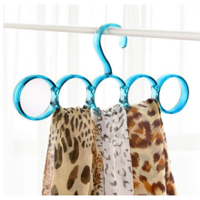 Colorful Plastic Circles Hanger for Clothes and Scarf