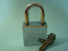 Square steel padlock