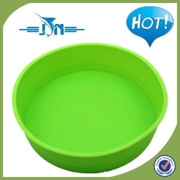 Brand new bake king cake pan