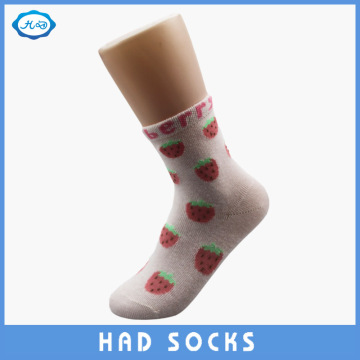 Custom cute girl tube strawberry socks for children tube socks