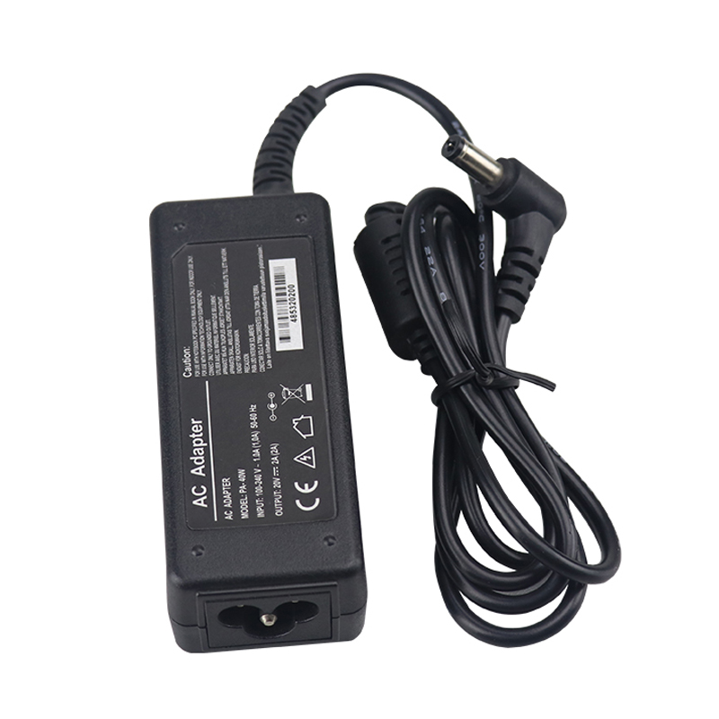 Adattatore portatile universale 19V2A per laptop CA / CC 5,5 * 2,5 mm