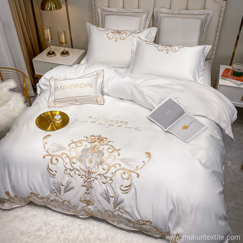 Hotel embroidery pearl white bedding for all seasons