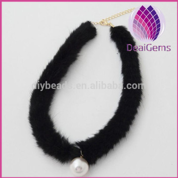Fashion Korea winter black color plush choker necklace with artificial pearl