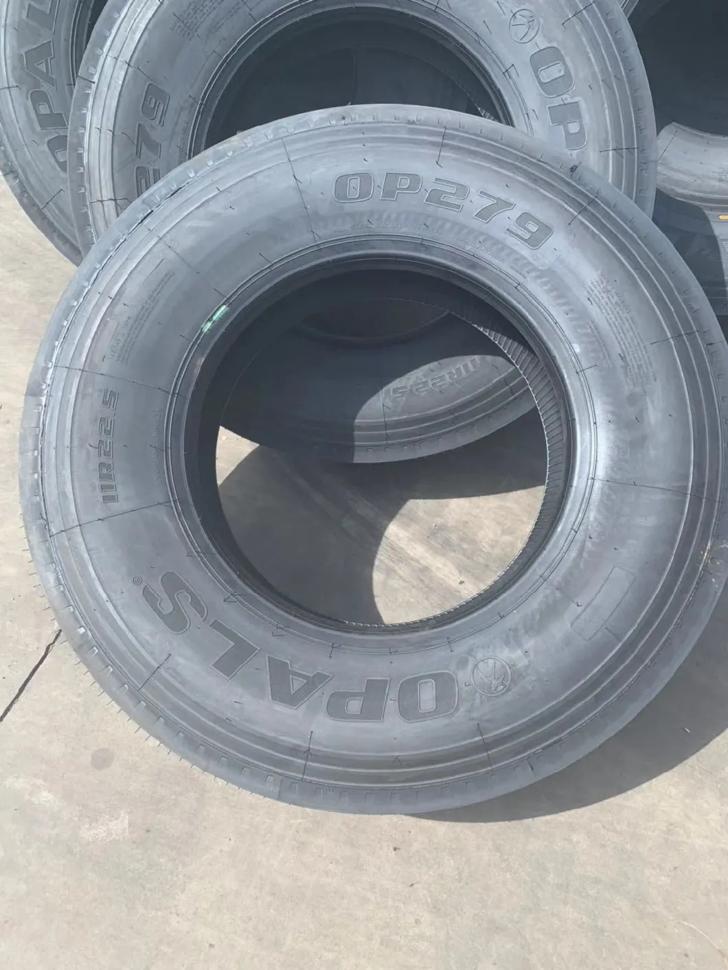 High Quality Truck Tyre Factory Direct Supply with Warranty TBR Tires 11r22.5 11r24.5 315/80r22.5 385/65r22.5 1200r24 295/75 22.5