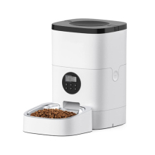 Automatic timing feeder for pets