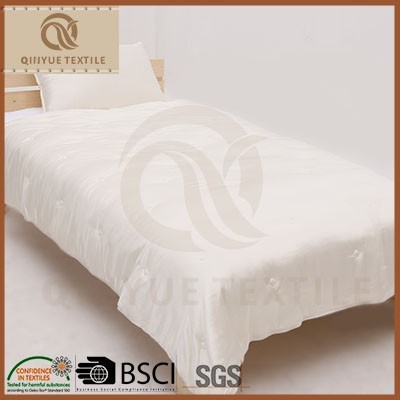 2015 China natural washable 100% mulberry or tussah silk duvet