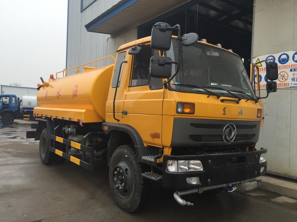 Dongfeng 4X2 Spraying Water Tank Vehicle