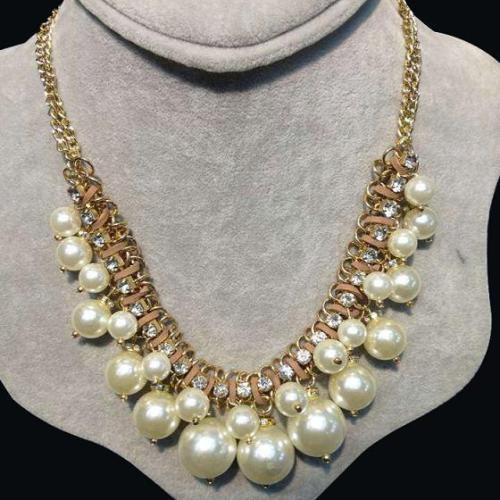 2014 Best-Selling Kiss Fashion Style Necklace Latest Fancy Jewelry (EN0664)