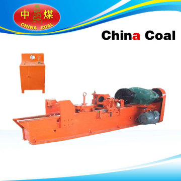 Single hydraulic prop split column machine