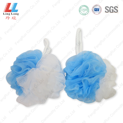 Cleansing mesh bath sponge ball