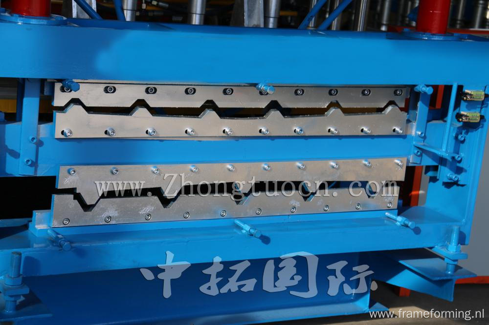 Double Color Sheet Roof Forming Machine