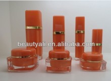 Square acrylic bottles for cosmetic packaging