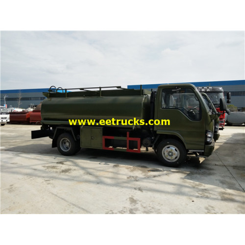 Xe tải chở nhiên liệu ISUZU 3000 gallon