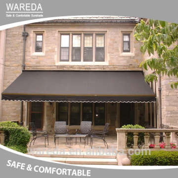 Outdoor patio Retractable awning