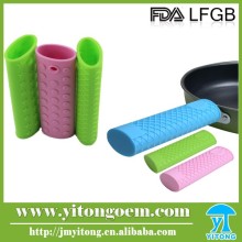 Kitchen helper 100% food grade wholesale silicone pot handle sleeves