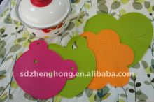 Lovely Bear Shape Silicone Baking Mat/ Pot Holder