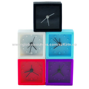 Mini silicone table Clock with alarm function, measures 4.8*4.8*2.1cm