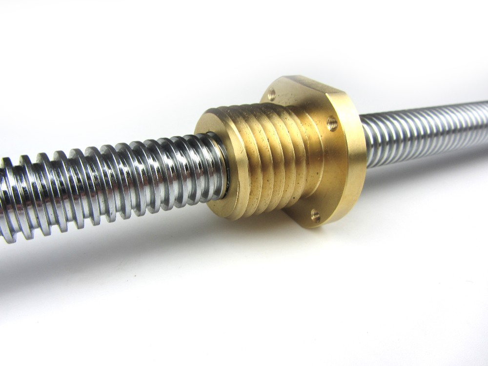 Large diameter TR32x12 lead screw