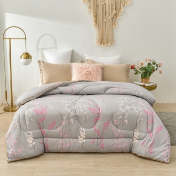Winter thickened polyester comforter