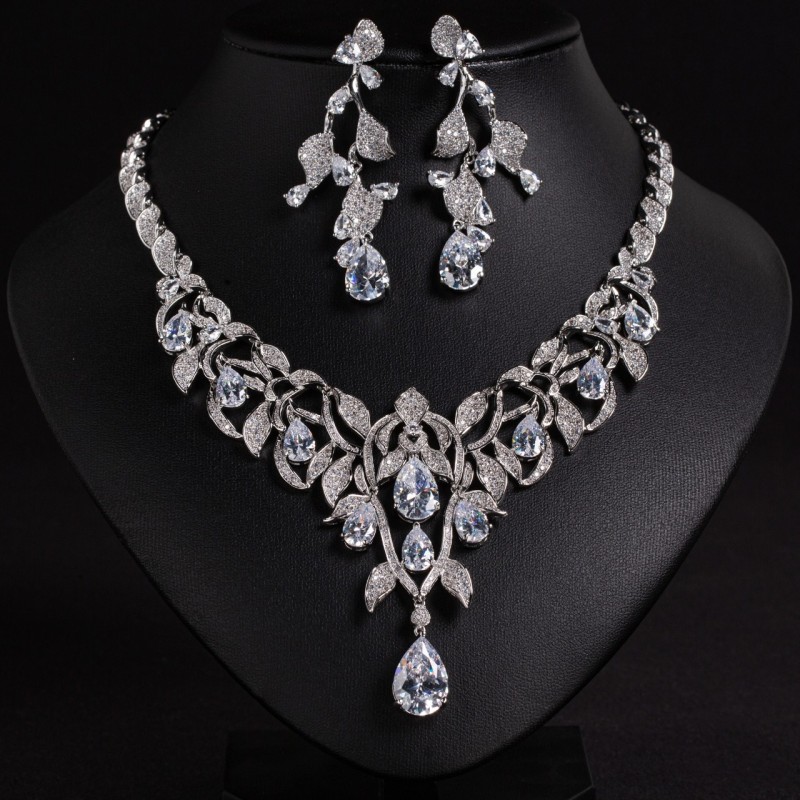 Lush Leaf Teardrop Bridal CZ Jewelry Set