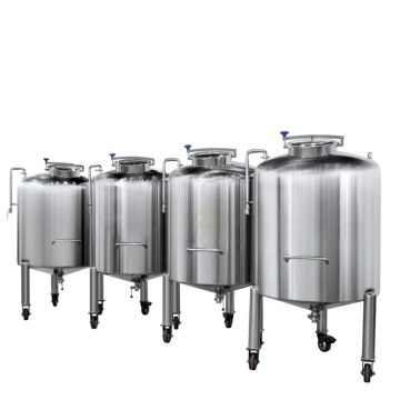 Distilled water storage tank