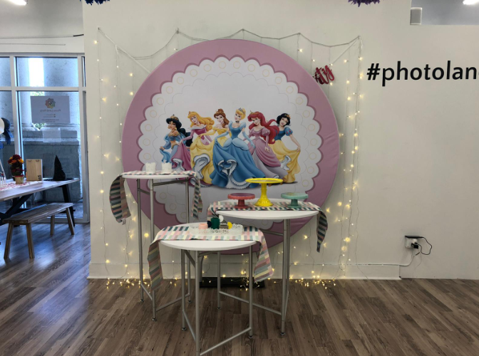 Retailer dye sublimation full color graphic wedding decoration display circle backdrop wall stand