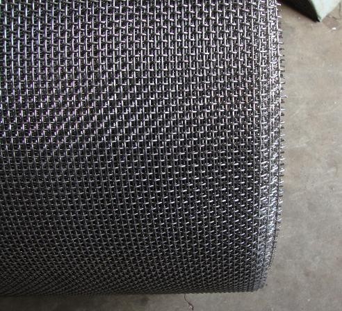 crimped wire mesh for filtering