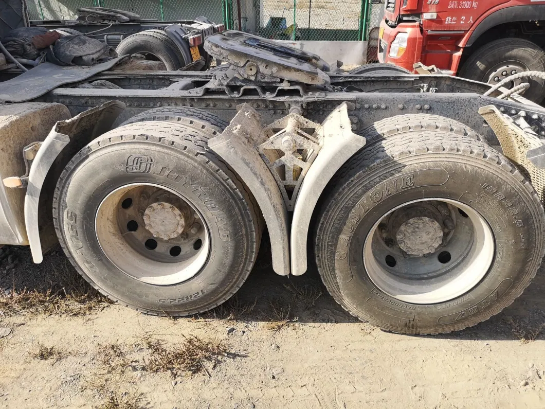 Hot Sale Used HOWO DFAC 560HP 6X4 Van Trailer Head Trucks 10 Wheel Tractor Truckfor Towing