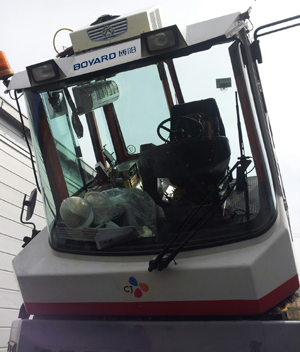 AUTO A/C (AC) COMPRESSOR of 72v electric vehicle air con Rail air conditioner cooling and heating system for metro and train