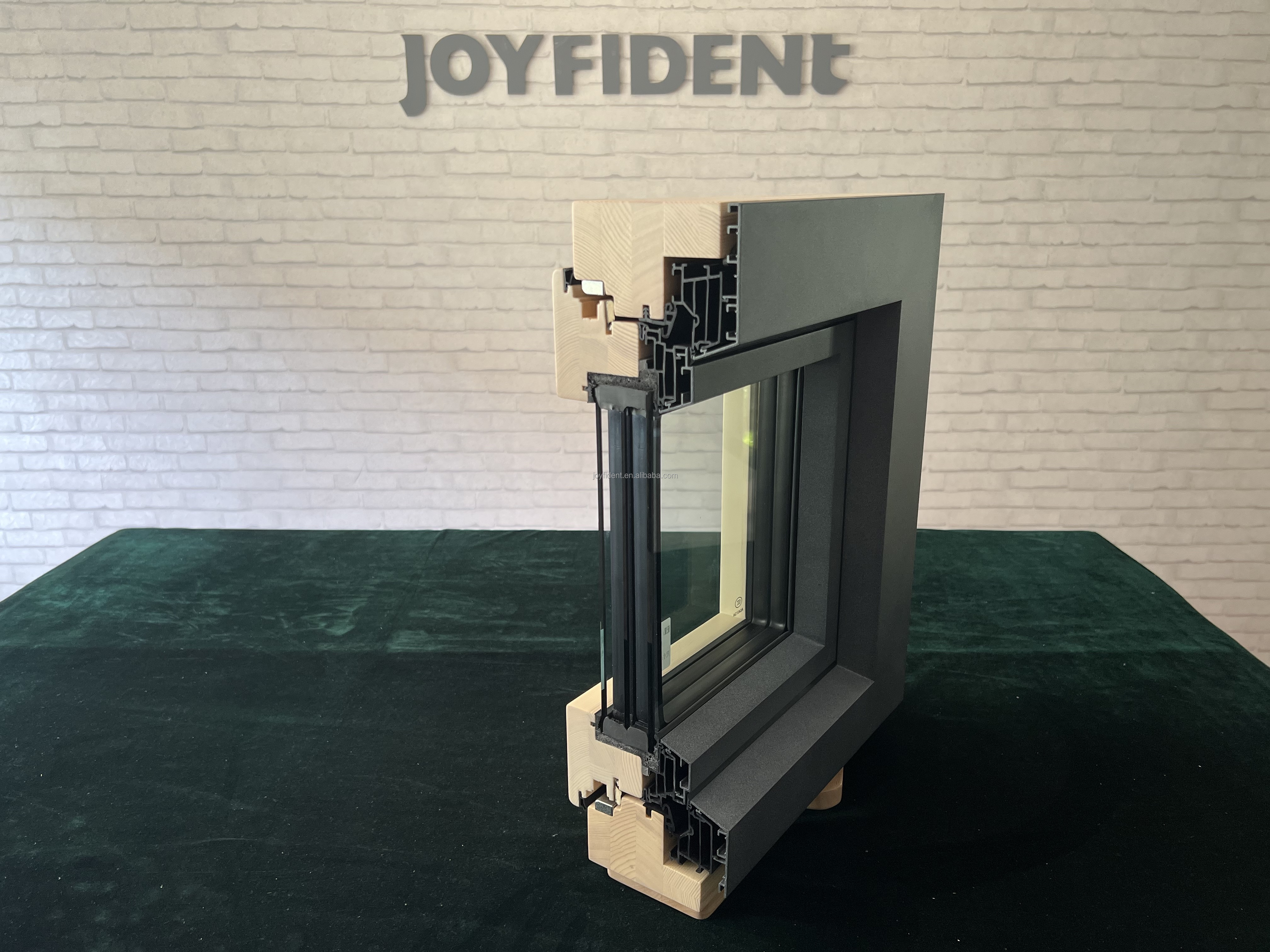 China Top Quality Passive House Aluminum Clad Wood Windows/Low Uw Value Windows Joyfident 120