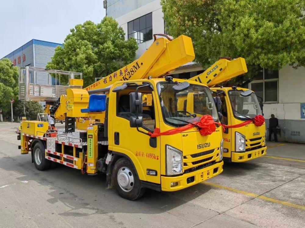 Isuzu 28 Meters Telescopic Aerial Bucket Truck 2 Jpg