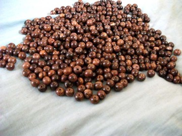 agarwood beads