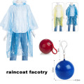 vendita della fabbrica Monouso Pe Rain Gear In Ball