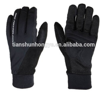 cycle gloves , winter gloves