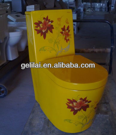 2015 More Popular One Piece Black Toilet