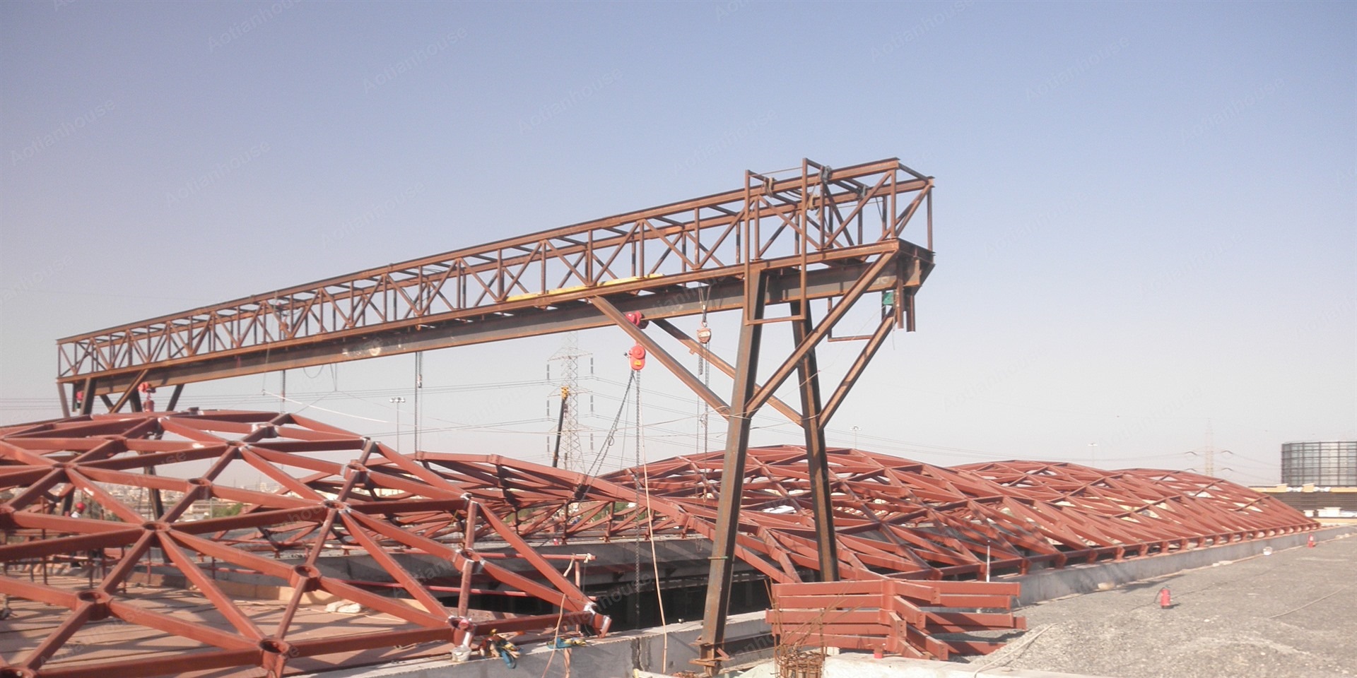 the-avenues-mall-kuwait-artículo-06-montaje-de-marco-de-acero-del-techo-1920x960 the-avenues-mall-kuwait-article-06-roof-steel-frame-assembly-1920x960