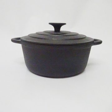 Black Cast Iron Cocotte