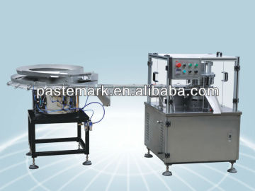 Plastic cap turnover machine