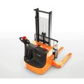 Straddle Stacker 1.5ton با 5.5 متر