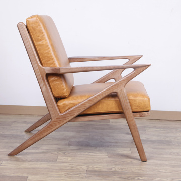 Waxy leather wooden Selig lounge chair