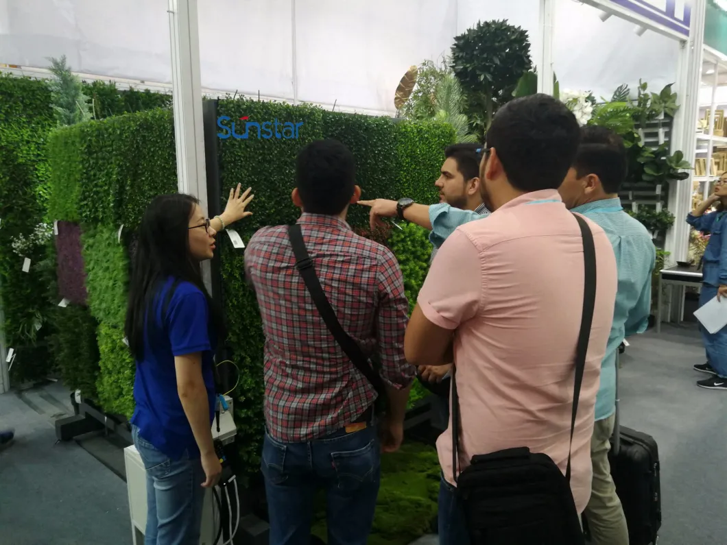 Artificial Plant UV Resistant PE Plastic Cocktail Hedge Panel for Garden Decoration with SGS Certificate (46694)
