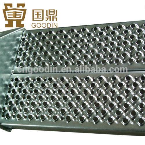 COMPOSITE STAIR TREAD SAFETY NETTING
