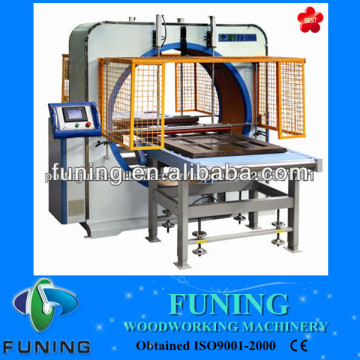 Wood packing machine