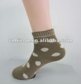 2014 Grey sock with round ivory-white point