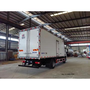 Saic hongyan 240hp refrigerator truck freezer truck