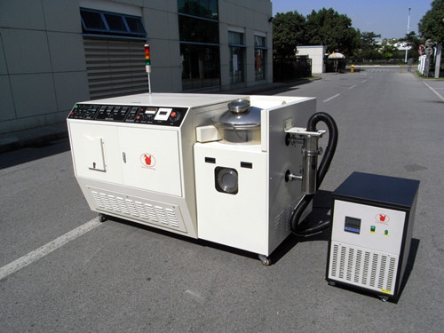 Parylene coating machine