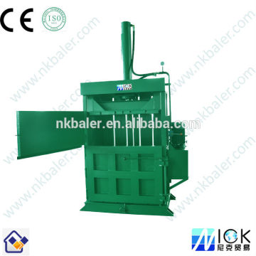 Scrap paper hydraulic strapping machine