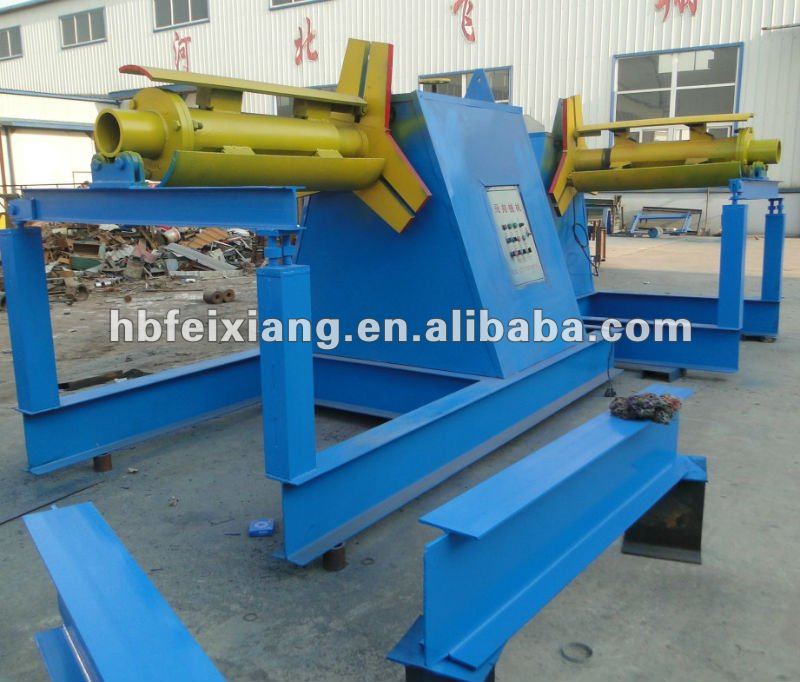 Hydraulic decoiler without car