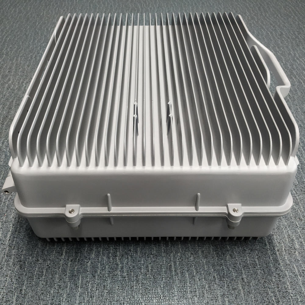 Die-casted aluminum repeater box enclosures